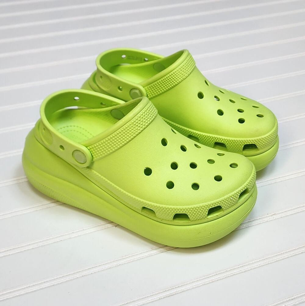 Crocs Unisex Adult Classic Crush Clogs Sandals Size 4 Men's/6Women's Limeade